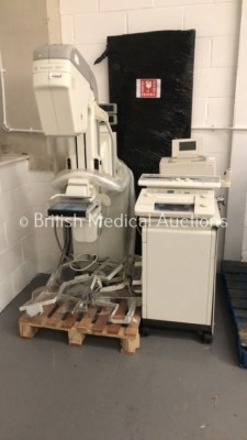 GE Senographe DMR DS Mammography System with Workstation,Glass Screen,Accessories,Cassette Holder, Operating Manual and Leads * Mfd Oct 2000 *