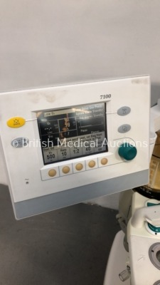 Datex-Ohmeda S/5 Aespire Anaesthesia Machine with Datex-Ohmeda 7100 Ventilator Software Version 3.1, Bellows, Absorber and Hoses (Powers Up) - 4