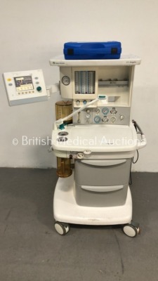 Datex-Ohmeda S/5 Aespire Anaesthesia Machine with Datex-Ohmeda 7100 Ventilator Software Version 3.1, Bellows, Absorber and Hoses (Powers Up) - 7