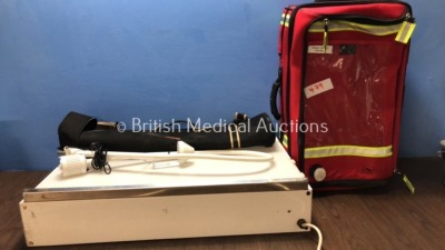 Mixed Lot Including 1 x Daray Surgical Light (Untested Due to Damaged Plug-See Photo) 1 x Light Box (Powers Up) 1 x E3 Emergency Medical Bag