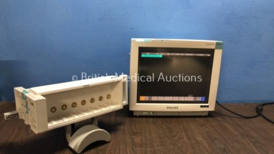 1 x Philips IntelliVue MP70 Touch Screen Monitor with 1 x Philips M8048A Module Rack (Powers Up)*DE73172224 / DE50263710*