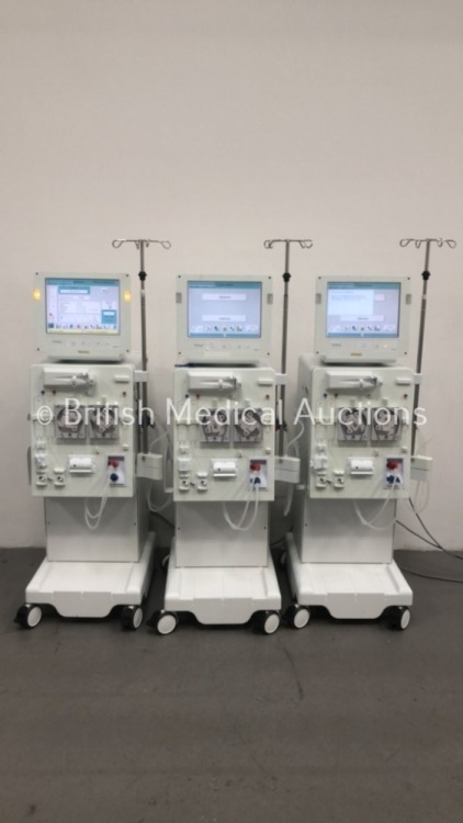 3 x B-Braun Dialog + Dialysis Machines Software Version 8.27 / Running Hours 38275 / 39371 / 39412 (All Power Up) * SN