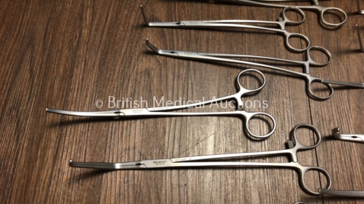 Medicon Vascular Set in Metal Tray