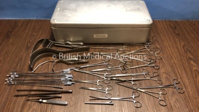 Surgical Laparotomy Set in Metal Tray
