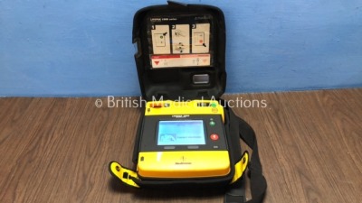 Medtronic Lifepak 1000 Defibrillator (Powers Up when Tested with Stock Battery-Batteries Not Included) *320371500024*