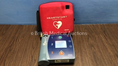 Philips Heartstart FR2+ Defibrillator with 1 x Philips M3863A Battery in Carry Case (Powers Up and Passes Self Test) *108805 / 0204111282*