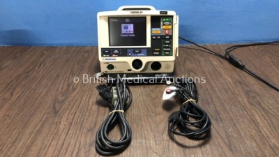 Medtronic Lifepak 20 Defibrillator / Monitor Including ECG and Printer Options with 1 x Paddle Lead, 1 x 3 Lead ECG Lead and 1 x Battery (Powers Up wi