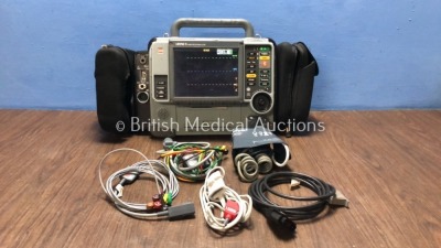 Medtronic Physio-Control Lifepak 15 12-Lead Monitor / Defibrillator *Mfd - 2010* Ref - 99577-000025 P/N - V15-2-000030 Software Version - 3207410-007 with Pacer, CO2, SPO2, NIBP, ECG and Printer Options, 4 and 6 Lead ECG Leads, SPO2 Finger Sensor, NIBP Cu