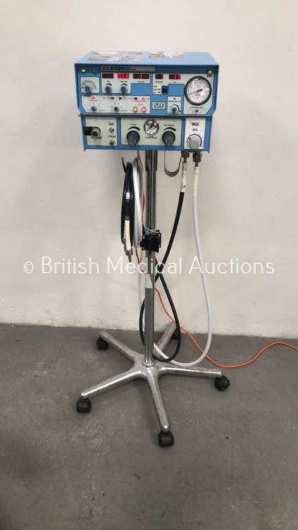 SLE 2000 Infant Ventilator on Stand with Hoses - *Running Hours 52323* (Powers Up) *S/N 20318*