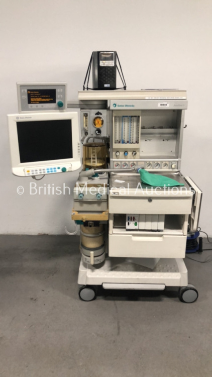 Datex-Ohmeda Aestiva/5 Anaesthetic Machine with Datex-Ohmeda Aestiva with SmartVent Software Version 3.5, Datex-Ohmeda S/5 Patient Monitor (Draws Powe