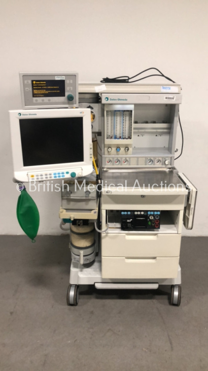 Datex-Ohmeda Aestiva/5 Anaesthesia Machine with Datex-Ohmeda Aestiva/5 with SmartVent Software Version 4.5 PSVPro, Datex-Ohmeda S/5 Patient Monitor, D