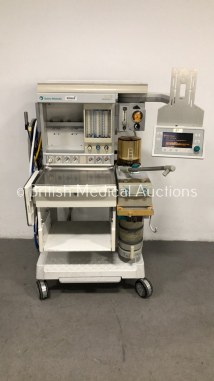 Datex-Ohmeda Aestiva/5 Anaesthesia Machine with Datex-Ohmeda Aestiva/5 with SmartVent Software Version 3.5, Oxygen Mixer, Bellows,Absorber and Hoses (