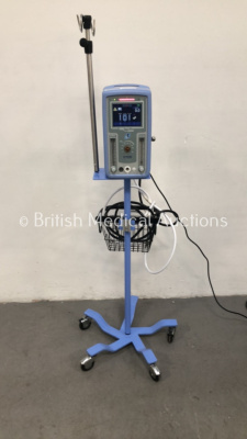 Viasys Infant Flow SiPAP Part No 675-CFG-004 *Mfd 2007* on Stand with Hoses (Powers Up - Missing Main Dial - See Pictures) *S/N AHN01336*