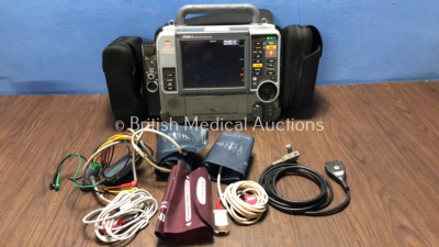 Medtronic Physio-Control Lifepak 15 12-Lead Monitor / Defibrillator *Mfd - 2009* Ref - 99577-000025 P/N - V15-2-000030 Software Version - 320740-007 w