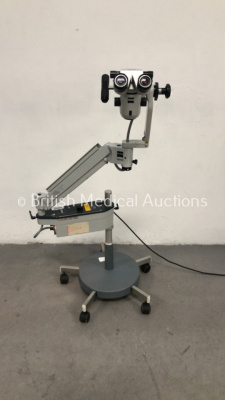 Carl Zeiss OPMI PLUS Colposcope on Stand with 2 x 12,5 x Eyepieces and f 300 Lens (Powers Up with Good Bulb - Damage to Light Source Cable) *S/N FS014