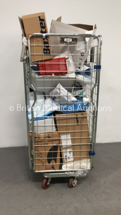 Mixed Cage Including Smith and Nephew Clear Trac Flexible Cannula System, Terumo Surflo Winged Infusion Sets and Gammex Latex HyGrip Gloves (Cage Not