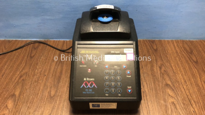 MJ Research PTC-200 Peltier Thermal Cycler DNA Engine (Powers Up)