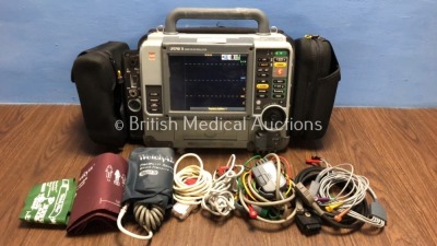 Medtronic Physio-Control Lifepak 15 12-Lead Monitor / Defibrillator *Mfd - 2010* Ref - 99577-000025 P/N - V15-2-000030 Software Version - 3207410-007