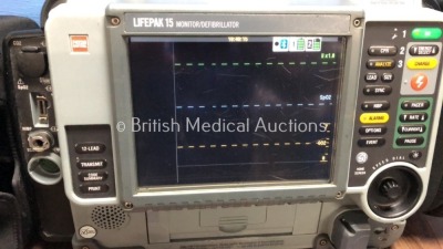 Medtronic Physio-Control Lifepak 15 12-Lead Monitor / Defibrillator *Mfd - 2010* Ref - 99577-000025 P/N - V15-2-000030 Software Version - 3207410-008 - 2