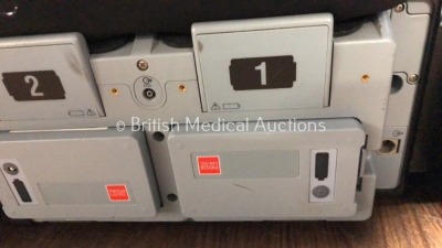 Medtronic Physio-Control Lifepak 15 12-Lead Monitor / Defibrillator *Mfd - 2010* Ref - 99577-000025 P/N - V15-2-000030 Software Version - 3207410-008 - 3