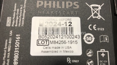 2 x Philips Heartstart FR3 Defibrillators with Batteries - Install Dates 2024-12 in Cases (Both Power Up) *C14F-01142 / C16E-01085* - 3