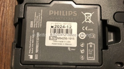 2 x Philips Heartstart FR3 Defibrillators with Batteries - Install Dates 2024-12 in Cases (Both Power Up) *C14F-01142 / C16E-01085* - 5