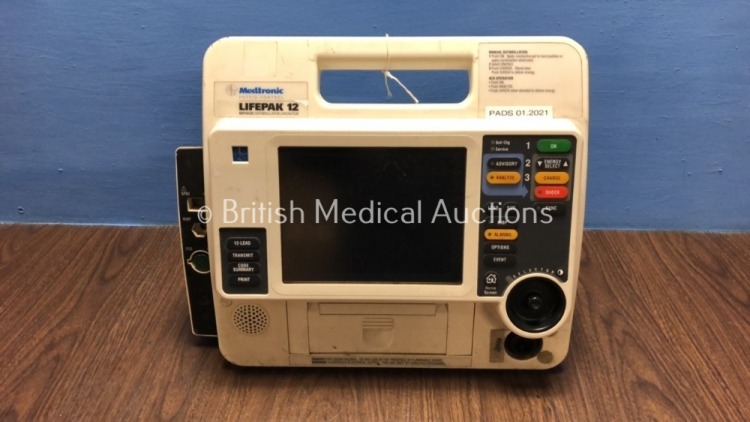 Medtronic Lifepak 12 Biphasic Defibrillator / Monitor Including ECG, NIBP and SpO2 Options *Mfd 2002* (Powers Up with Stock Battery, Battery Not Included)