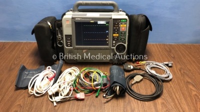 Medtronic Physio-Control Lifepak 15 12-Lead Monitor / Defibrillator *Mfd - 2010* Ref - 99577-000025 P/N - V15-2-000030 Software Version - 3207410-007