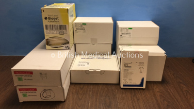 Job Lot of Consumables Including APA Oxy Blade O2 Mac4, BodyGuard MicroSet, Trach-Clear Suction Catheter and Non-Latex Biogel PI Ultra Touch