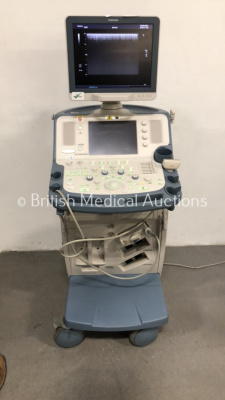 Toshiba Xario Flat Screen Ultrasound Scanner Model No SSA-660A *S/N 15G1113447* **Mfd 2011** with 1 x Transducer / Probe (PLT-805AT *Mfd 10/2011*) (Powers Up)