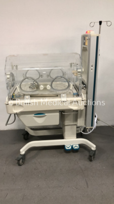 Ohmeda Medical Giraffe Incubator (Powers Up)