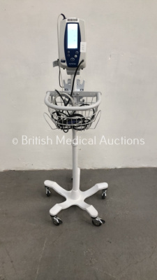 Welch Allyn SPOT Vital Signs Monitor on Stand with BP Hose and SPO2 Finger Connector Lead (Powers Up) *S/N 201518436*