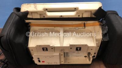 Medtronic Lifepak 12 Biphasic Defibrillator / Monitor with Screen Protector, Paddle Lead, 1 x Battery and CO2 Option *Mfd 2009* (Powers Up) *37620268* - 3