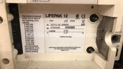 Medtronic Lifepak 12 Biphasic Defibrillator / Monitor with Screen Protector, Paddle Lead, 1 x Battery and CO2 Option *Mfd 2009* (Powers Up) *37620282* - 4