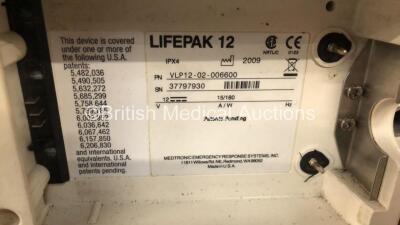 Medtronic Lifepak 12 Biphasic Defibrillator / Monitor with Screen Protector, ECG, Paddle, NIBP and SpO2 Leads,1 x Battery and CO2 Option *Mfd 2009* (Powers Up) *37797930* - 6