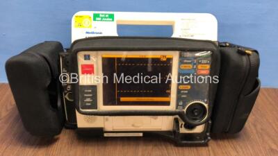 Medtronic Lifepak 12 Biphasic Defibrillator / Monitor with Screen Protector, 1 x Battery and CO2 Option *Mfd 2009* (Powers Up) *37620288*