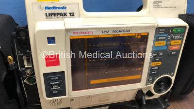 Medtronic Lifepak 12 Biphasic Defibrillator / Monitor with Screen Protector, 1 x Battery and CO2 Option *Mfd 2009* (Powers Up) *37632502* - 2