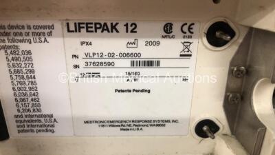 Medtronic Lifepak 12 Biphasic Defibrillator / Monitor with Screen Protector *Mfd 2009* (Powers Up with Stock Battery - Not Included) *37628590* - 4