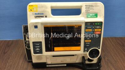 Medtronic Lifepak 12 Biphasic Defibrillator / Monitor with Screen Protector *Mfd 2009* (Powers Up with Stock Battery - Not Included) *37628590*