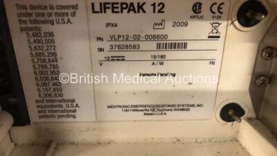 Medtronic Lifepak 12 Biphasic Defibrillator / Monitor with Screen Protector and 1 x Battery*Mfd 2009* (Powers Up) *37628583* - 4