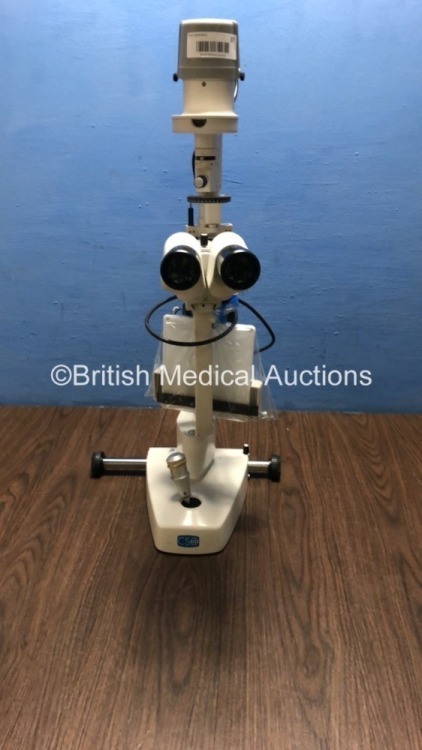 CSO SL990-5X Slit Lamp with 2 x Eyepieces (Unable to Power Test Due to No Power Supply) *S/N 05050108*