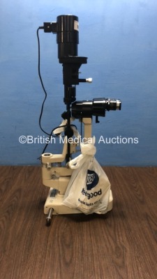 TopCon SL-3C Slit Lamp with 2 x Eyepieces (Unable to Power Test Due to No Power Supply) *S/N 639154* - 2