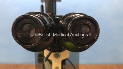 TopCon SL-3C Slit Lamp with 2 x Eyepieces (Unable to Power Test Due to No Power Supply) *S/N 639154* - 4