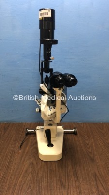 TopCon SL-3C Slit Lamp with 2 x Eyepieces (Unable to Power Test Due to No Power Supply) *S/N 639178*