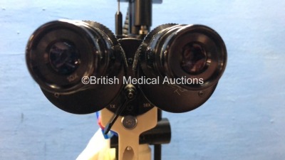 TopCon SL-3C Slit Lamp with 2 x Eyepieces (Unable to Power Test Due to No Power Supply) *S/N 636959* - 2