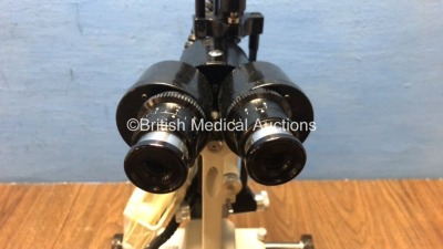 TopCon SL-3C Slit Lamp with 2 x Eyepieces (Unable to Power Test Due to No Power Supply) *S/N 636959* - 3