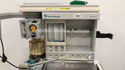 Datex-Ohmeda Aestiva/5 Anaesthesia Machine with Datex-Ohmeda Aestiva/5 SmartVent Software Version 4.5 PSVPro, Bellows and Hoses (Powers Up) - 3