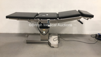 Maquet 1131.02B0 Electric Operating Table with Cushions and Controller (Powers Up) *A/N 25641*