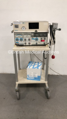 Siemens Servo Ventilator 900 C on Strandwith Siemens O2 Air Mixer 965 - Running Hours 31574 (Powers Up with Alarm) *A/N 006555* **S/N 175103**