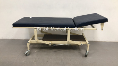 Huntleigh Nesbit Evans Hydraulic Patient Couch (Hydraulics Tested Working) *S/N NA*